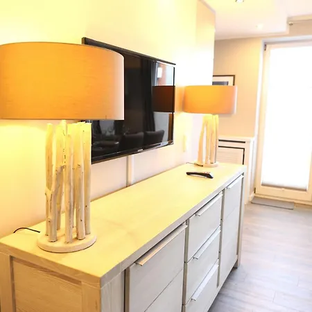 Apartment Mit Neuen Und Sehr Hochwertigen In Zentraler Lage In