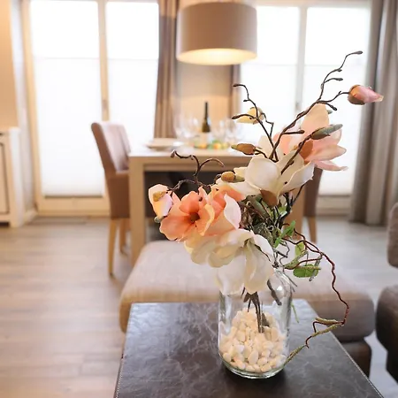 Appartement Mit Neuen Und Sehr Hochwertigen In Zentraler Lage In Westerland
